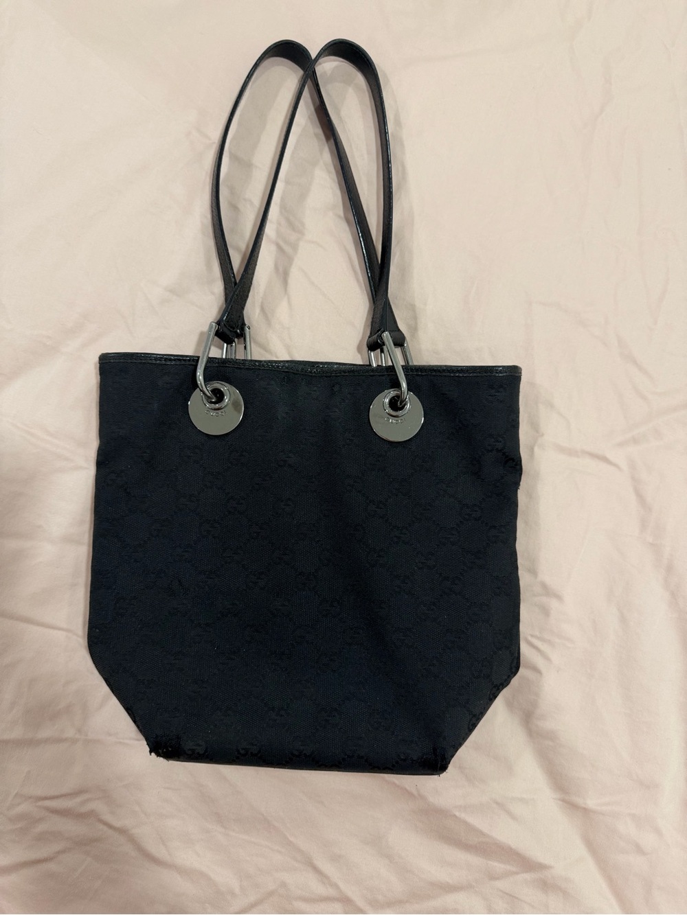 Authentic Gucci GG Monogram Canvas
Bucket Bag (black)
